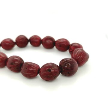 KOMBOLOIS Aromatic fruit with rose aroma, burgundy, 21 beads, with tassel