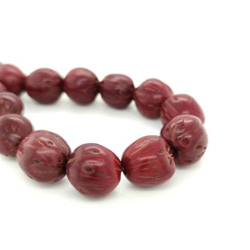 KOMBOLOIS Aromatic fruit, burgundy, 21 beads, with tassel