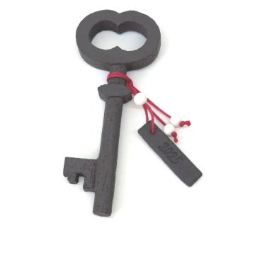 TREIS GRAMMES Ceramic lucky charm key 2025, grey, 12,5 x 5,5 cm