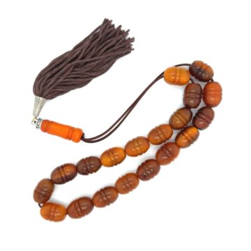KOMBOLOIS Brown carved horn with tassel, 19 beads