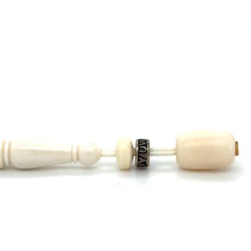 Kombolois camel bone white, 33 beads